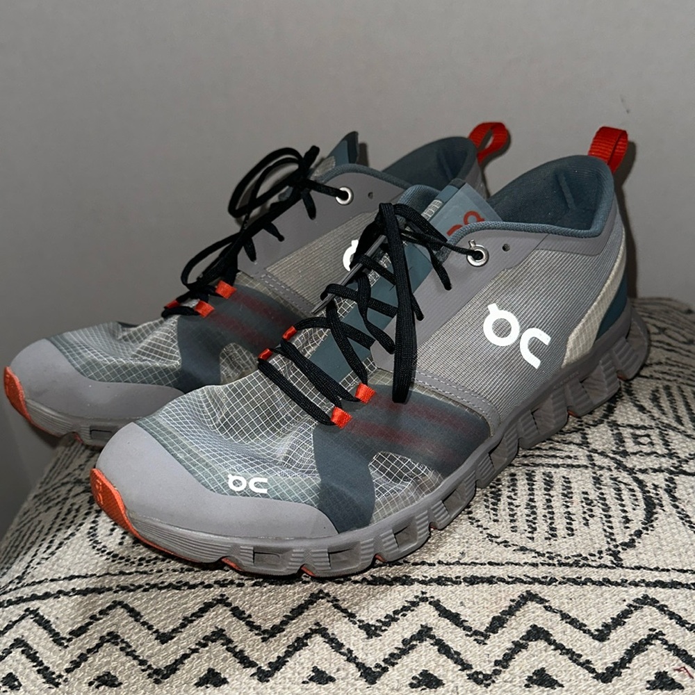 ON Cloud X Shift Alloy/Red